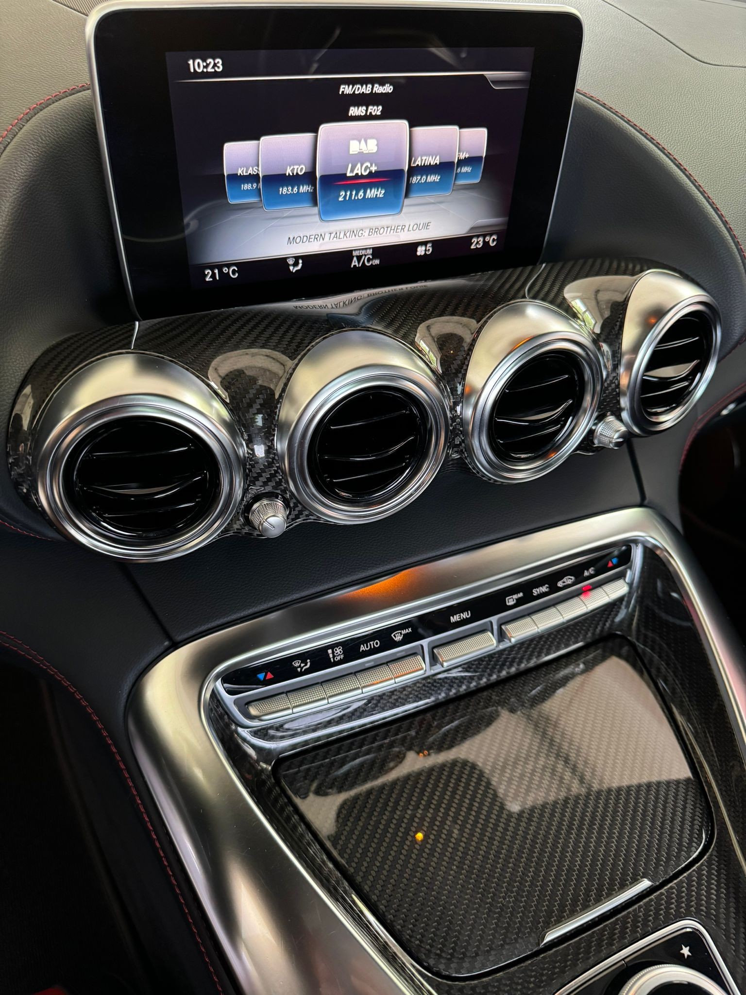 MERCEDES-BENZ AMG GT S Edition 1 Speedshift DCT-image-19