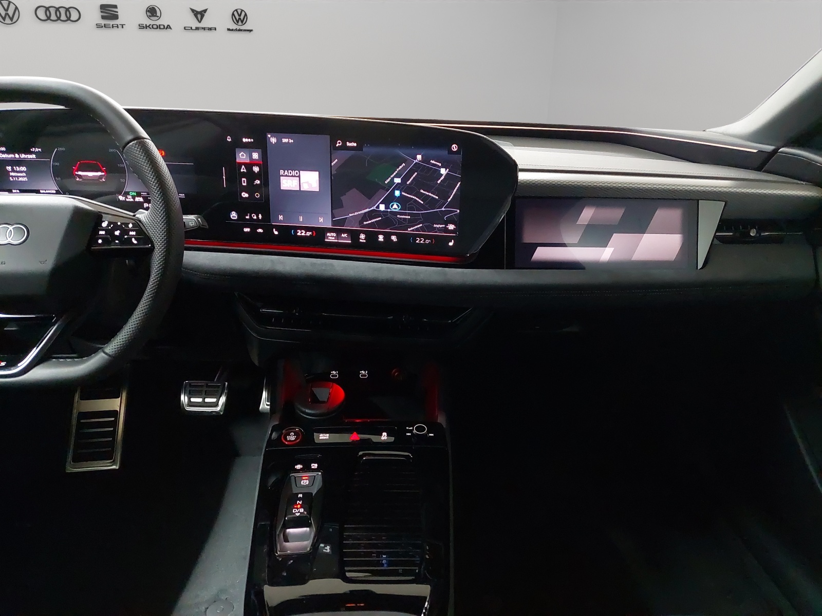 AUDI A6 Avant e-tron quattro-image-7