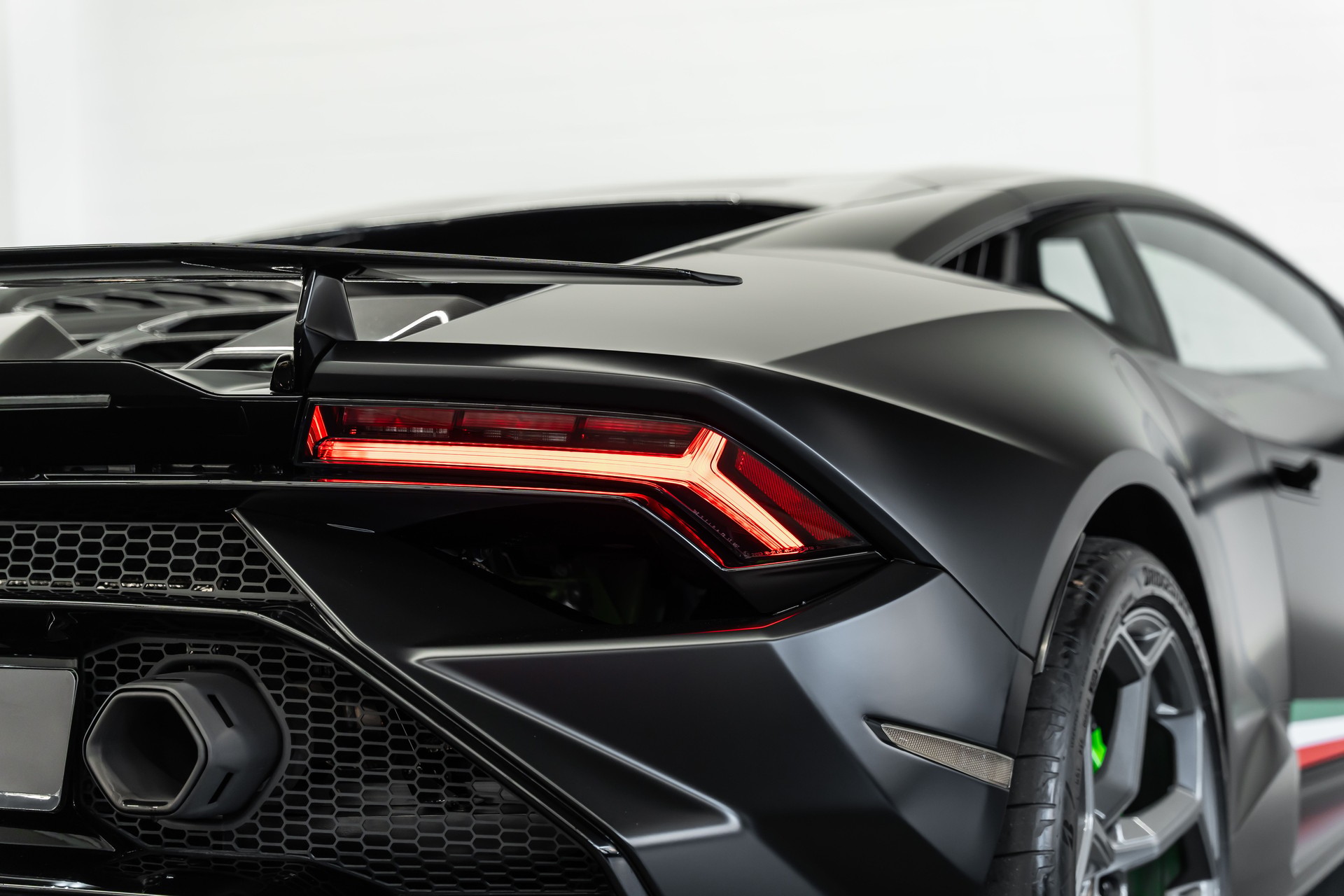 LAMBORGHINI Huracan TECNICA Coupé DCT-image-8