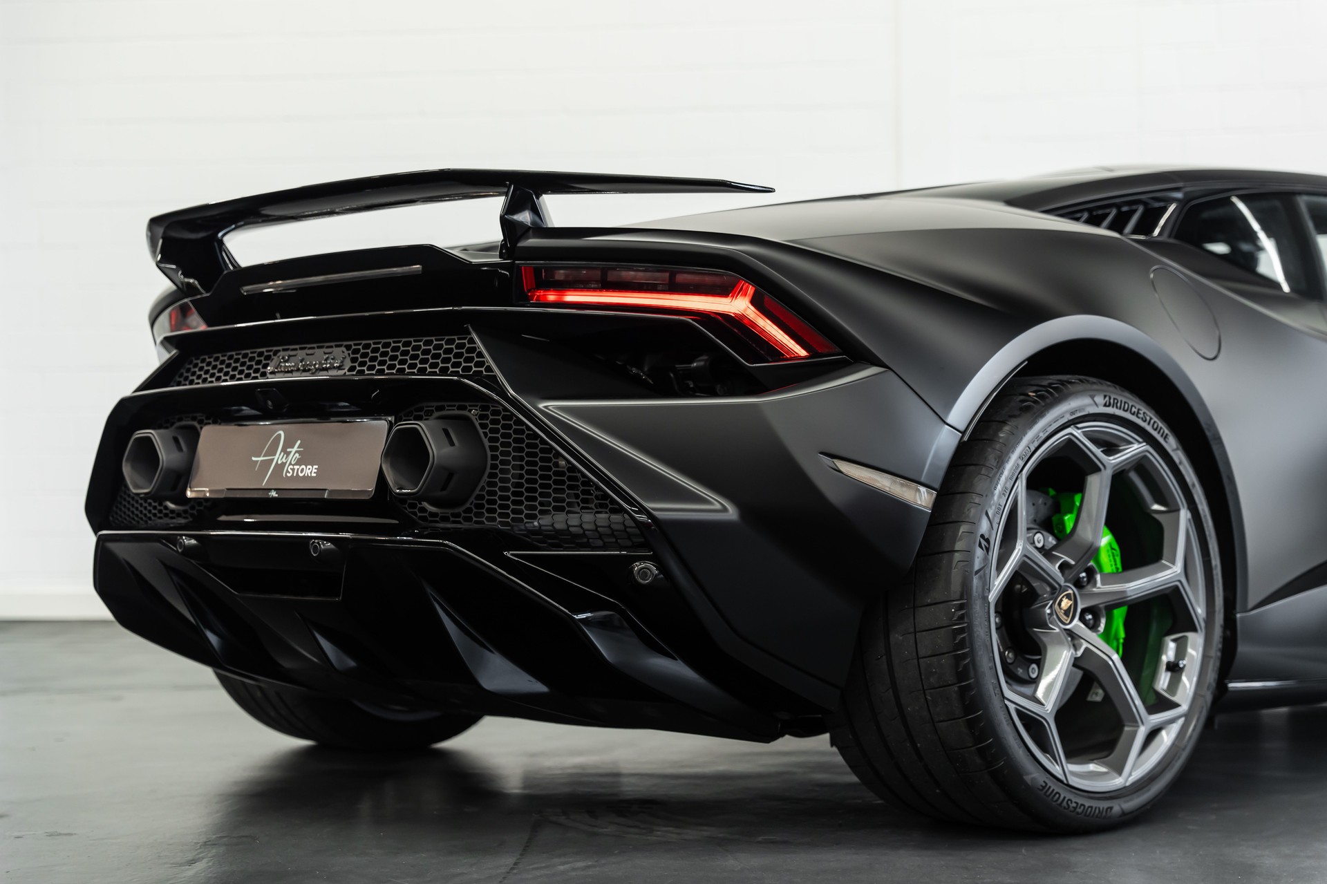 LAMBORGHINI Huracan TECNICA Coupé DCT-image-6