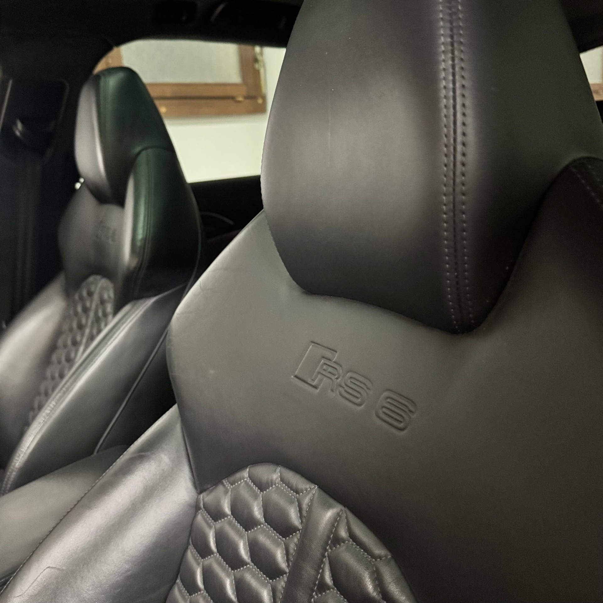 AUDI RS6 Avant 4.0 TFSI V8 performance quattro * Akrapovic *-image-12