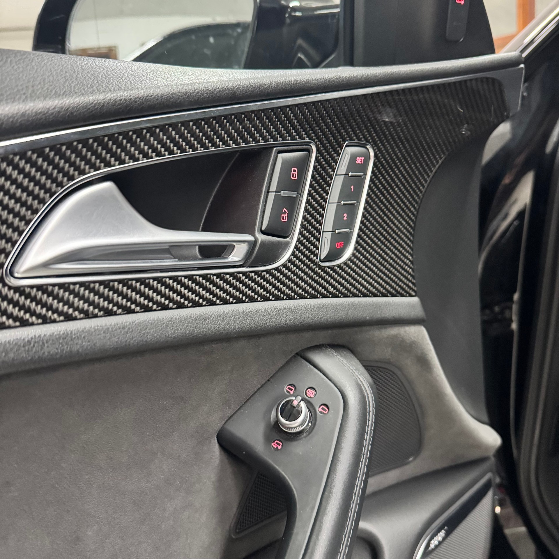 AUDI RS6 Avant 4.0 TFSI V8 performance quattro * Akrapovic *-image-9