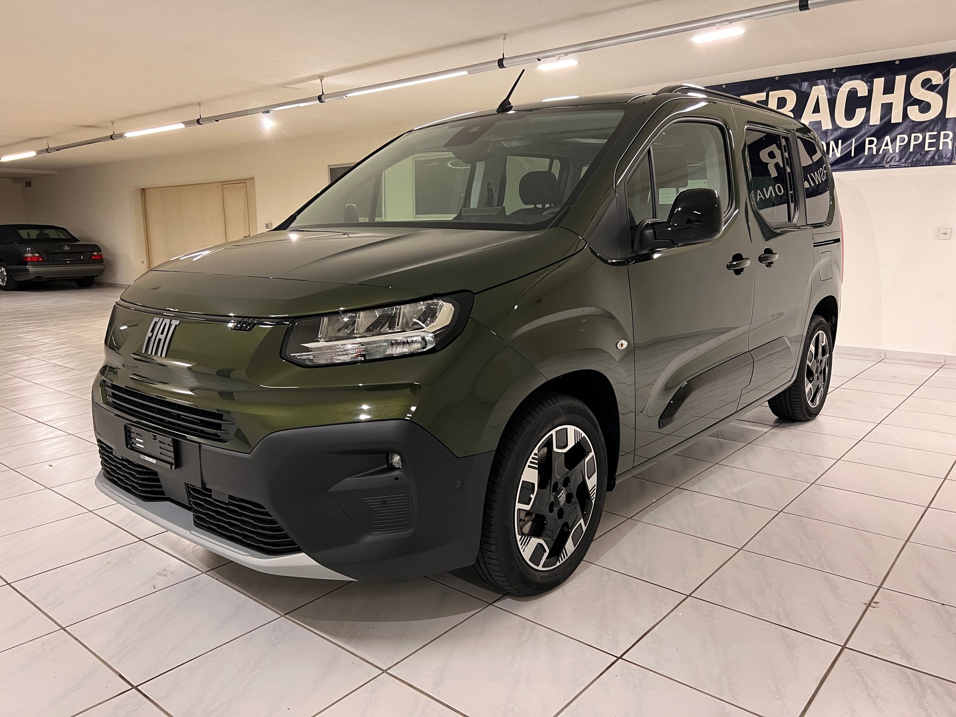 FIAT E-Doblò Elektro 100kW Lounge-image-3