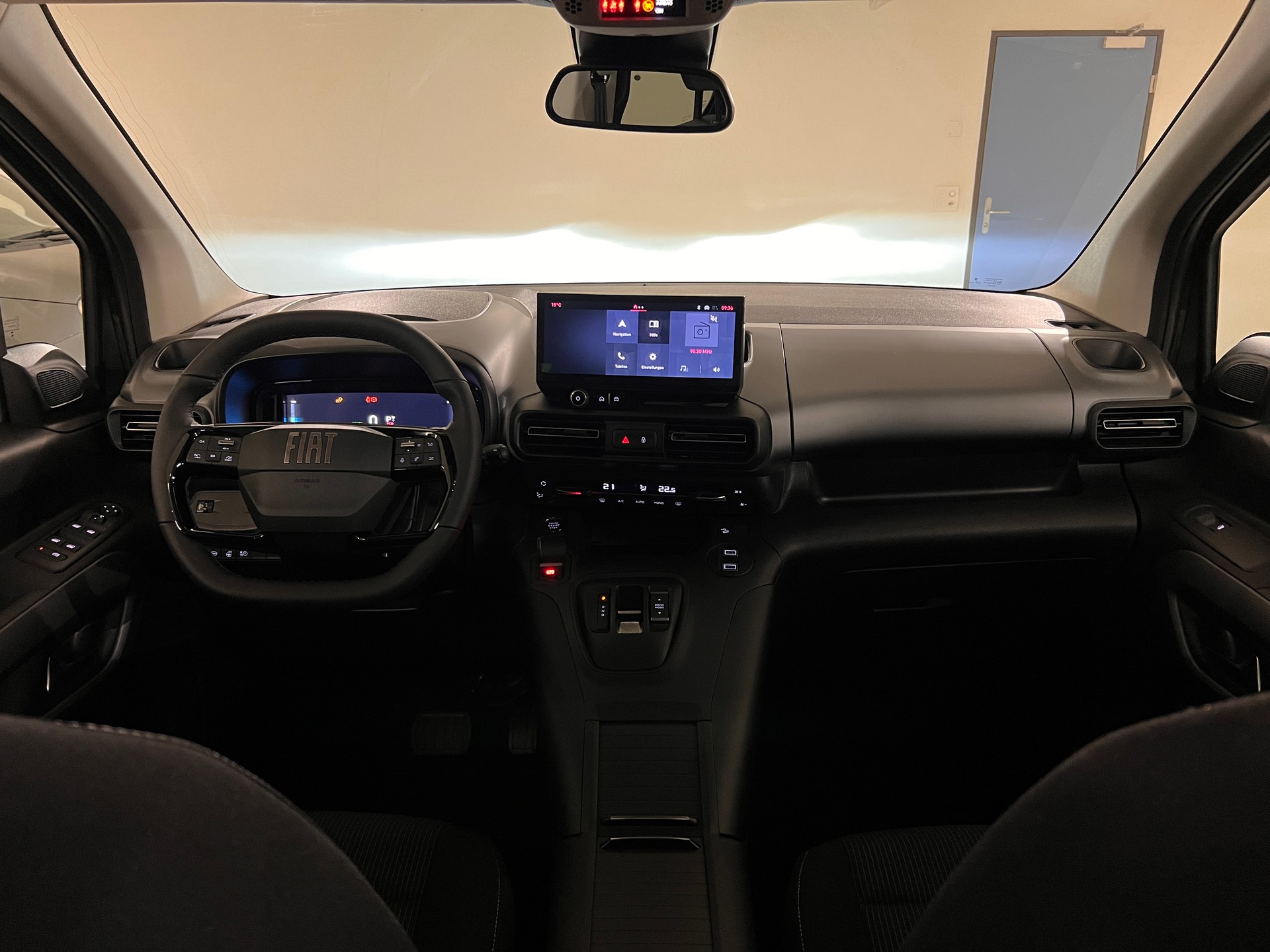 FIAT E-Doblò Elektro 100kW Lounge-image-10