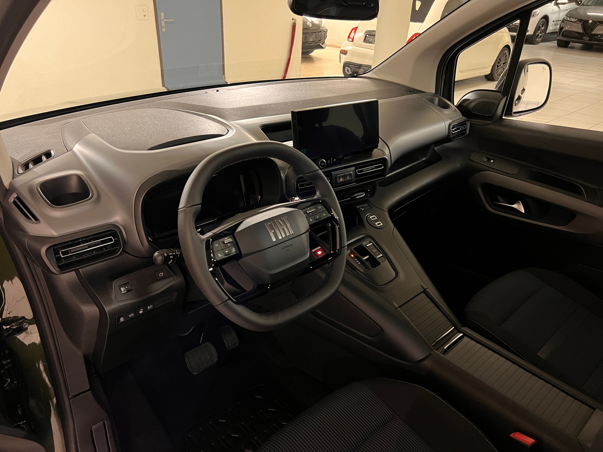 FIAT E-Doblò Elektro 100kW Lounge-image-9