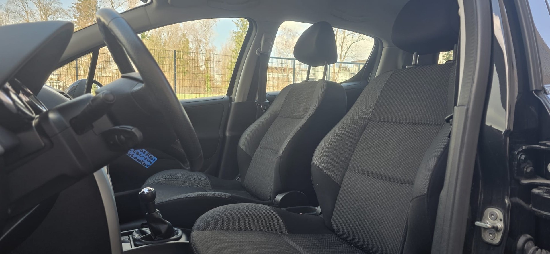 PEUGEOT 207 1.4 16V Sport-image-8
