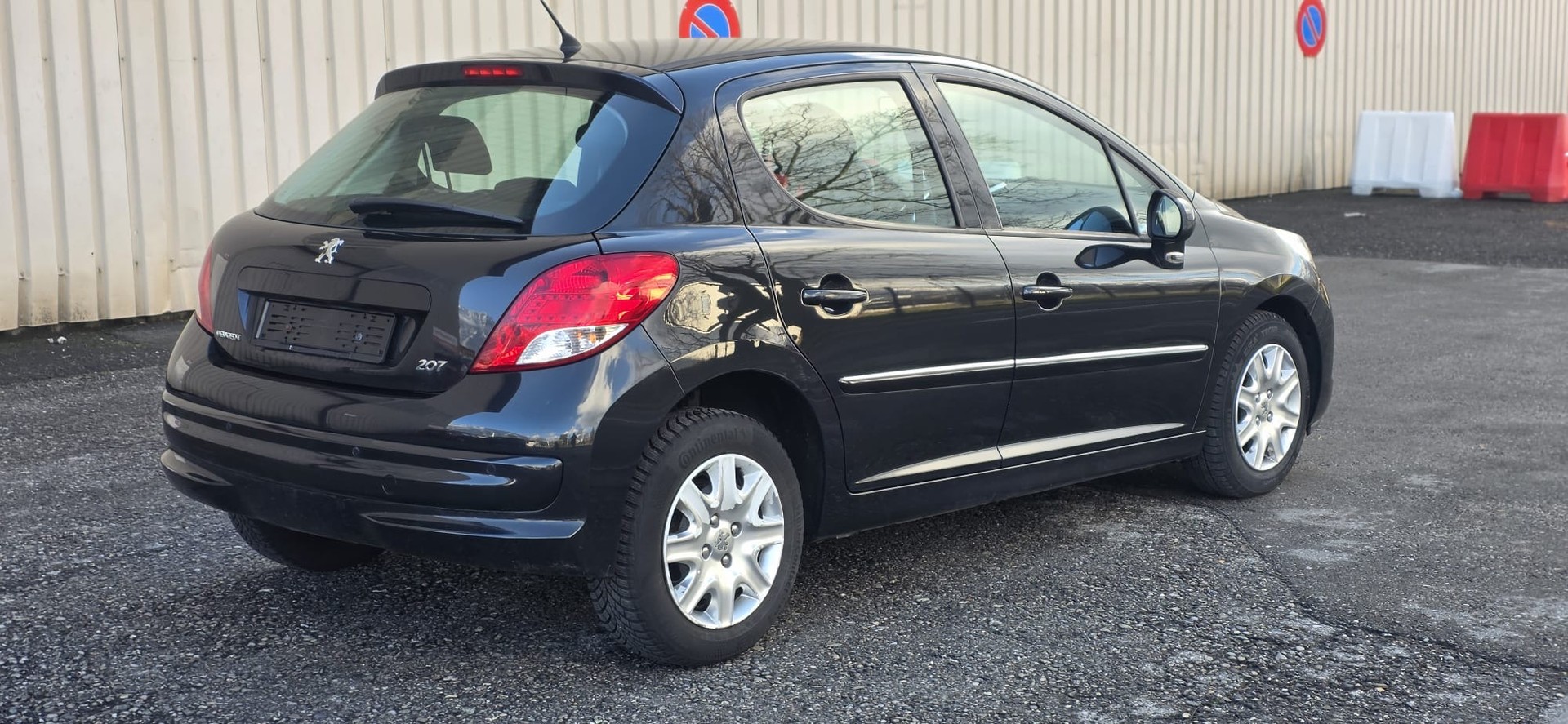 PEUGEOT 207 1.4 16V Sport-image-5