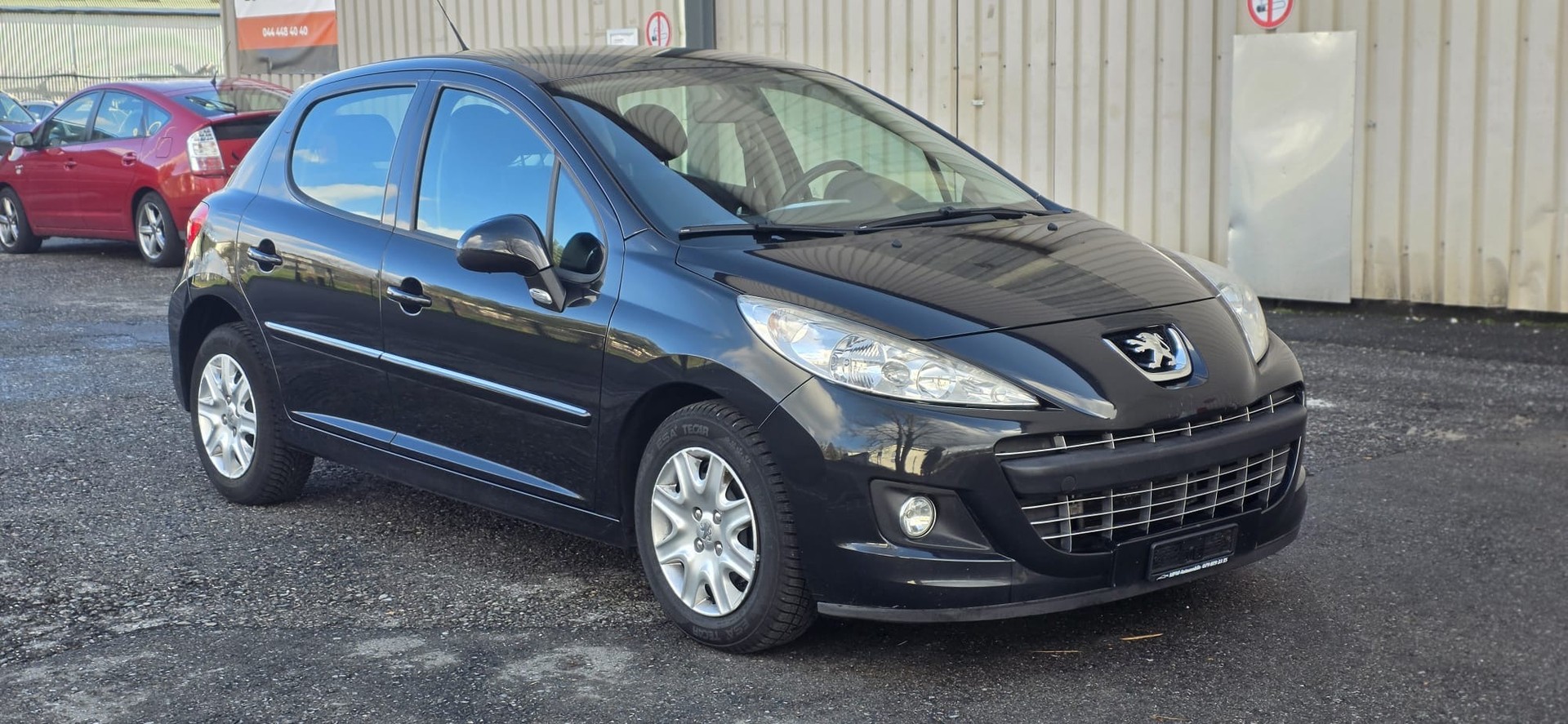 PEUGEOT 207 1.4 16V Sport-image-1