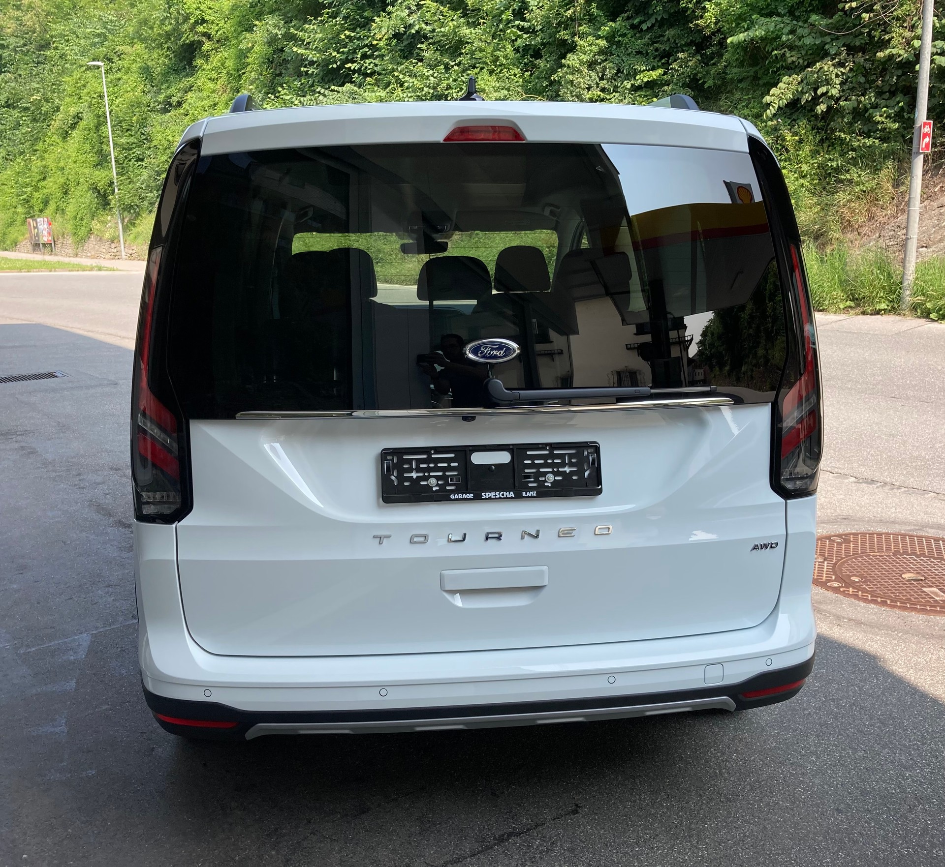FORD Tourneo Connect 2.0 EcoBlue AWD Active-image-3