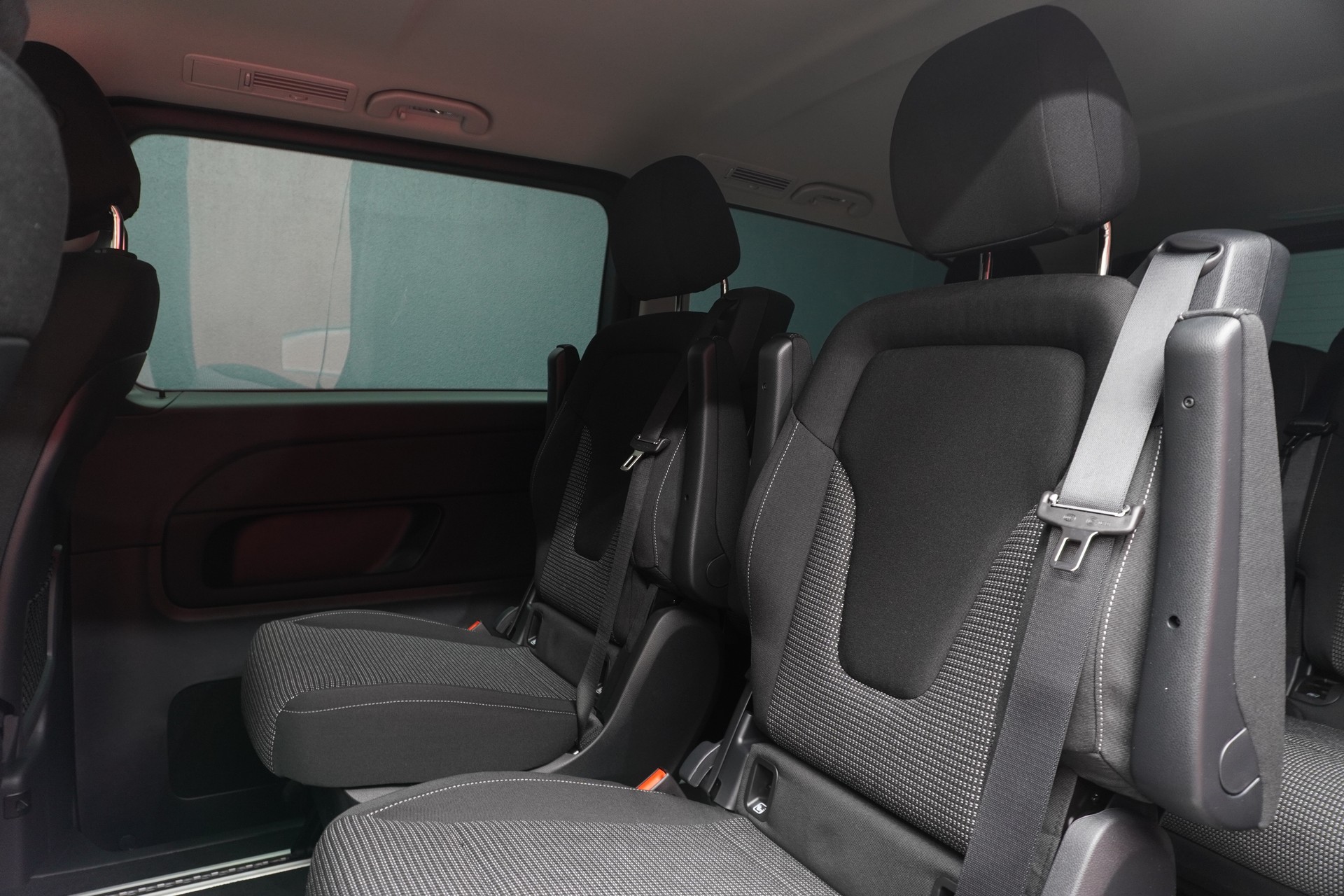 MERCEDES-BENZ V 250 d TREND 3200mm L 4Matic-image-11