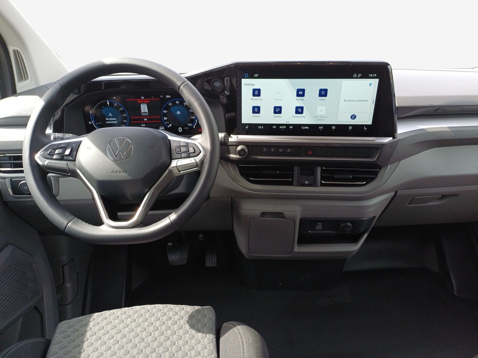 VW Caravelle BEV Life-image-8