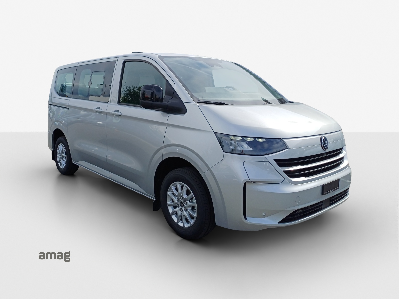 VW Caravelle BEV Life-image-5