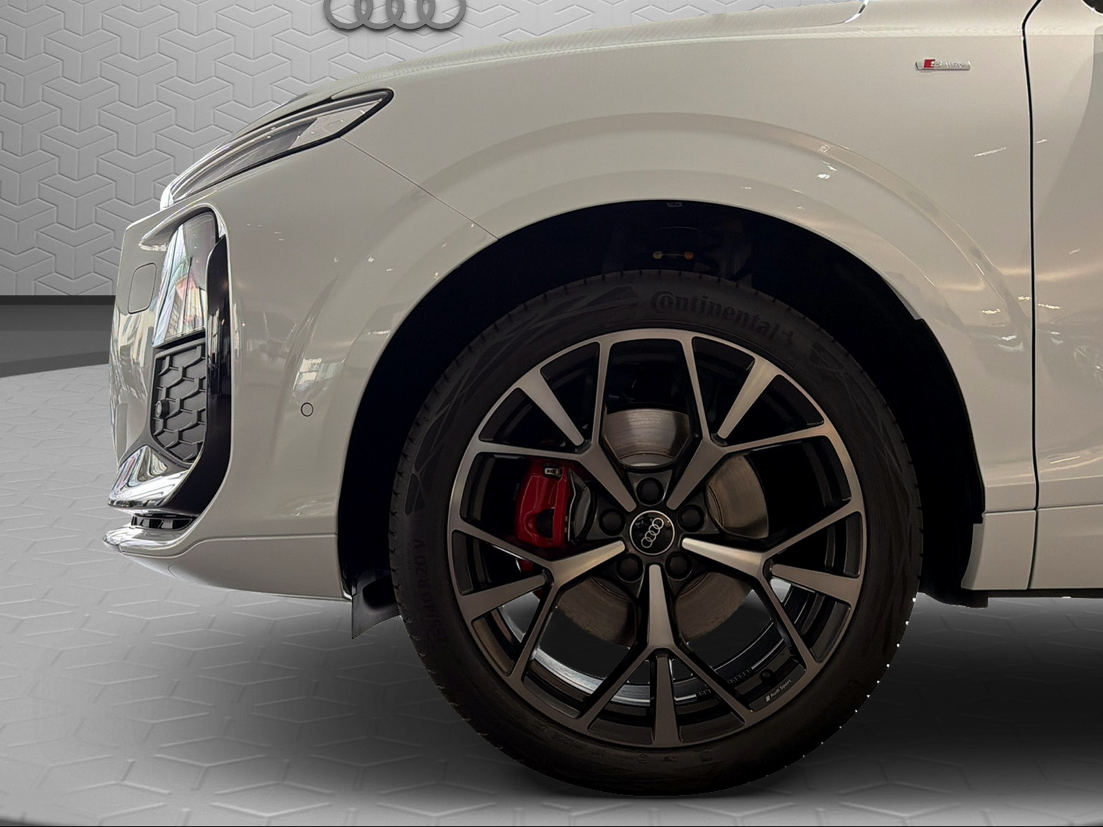 AUDI Q3 SUV TFSI quattro 195 kW S tronic-image-5