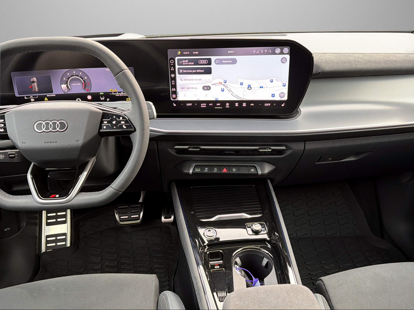 AUDI Q3 SUV TFSI quattro 195 kW S tronic-image-9