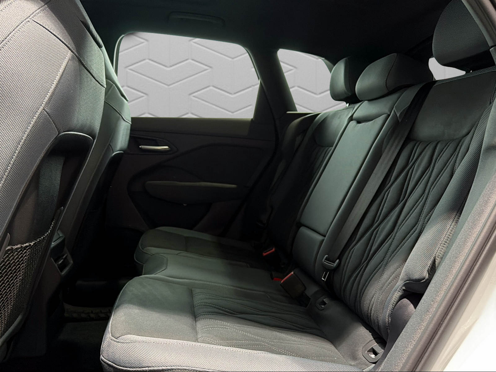 AUDI Q3 SUV TFSI quattro 195 kW S tronic-image-12