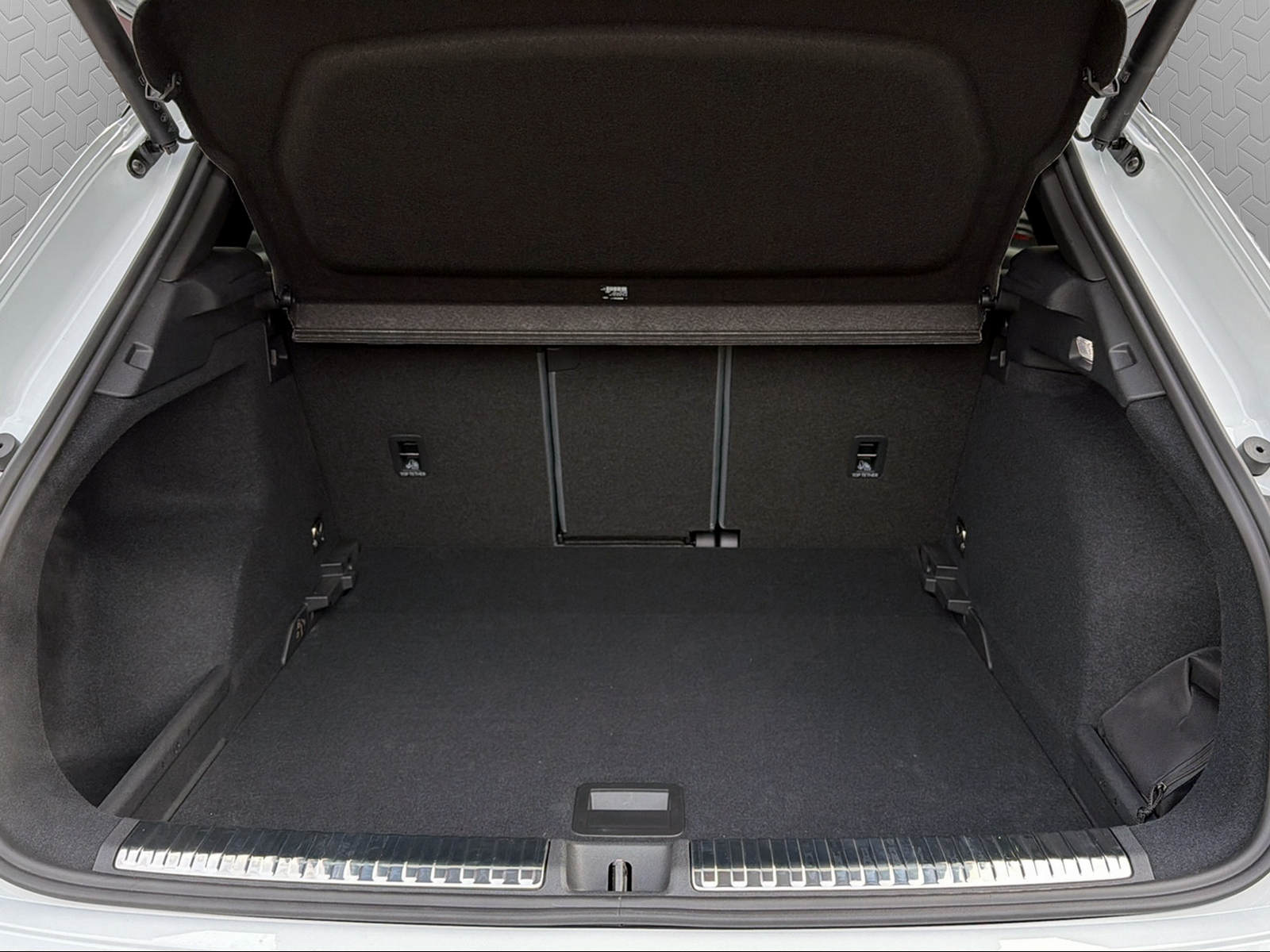 AUDI Q3 SUV TFSI quattro 195 kW S tronic-image-13