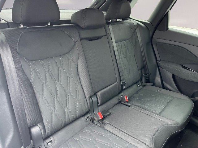 AUDI Q3 SUV TFSI quattro 195 kW S tronic-image-17