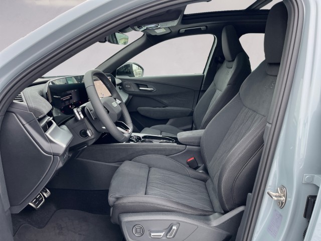 AUDI Q3 SUV TFSI quattro 195 kW S tronic-image-9