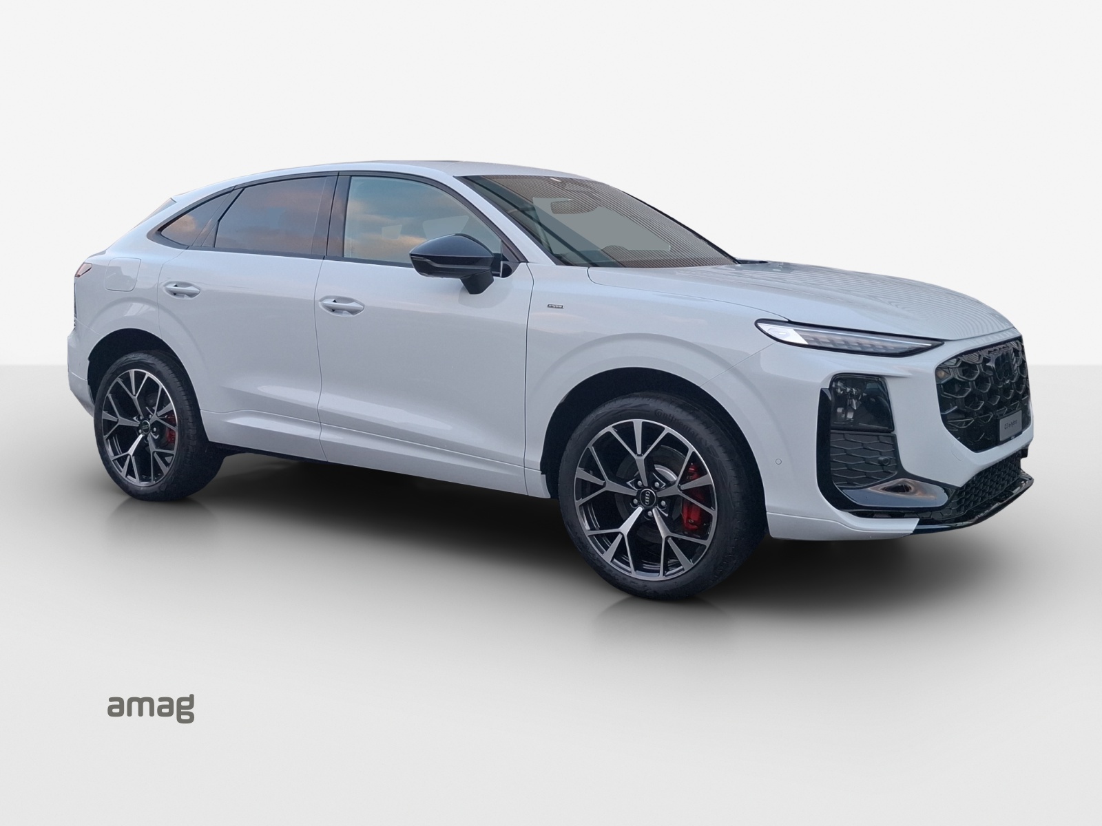 AUDI Q3 Sportback e-hybrid 200 kW S tronig-image-5