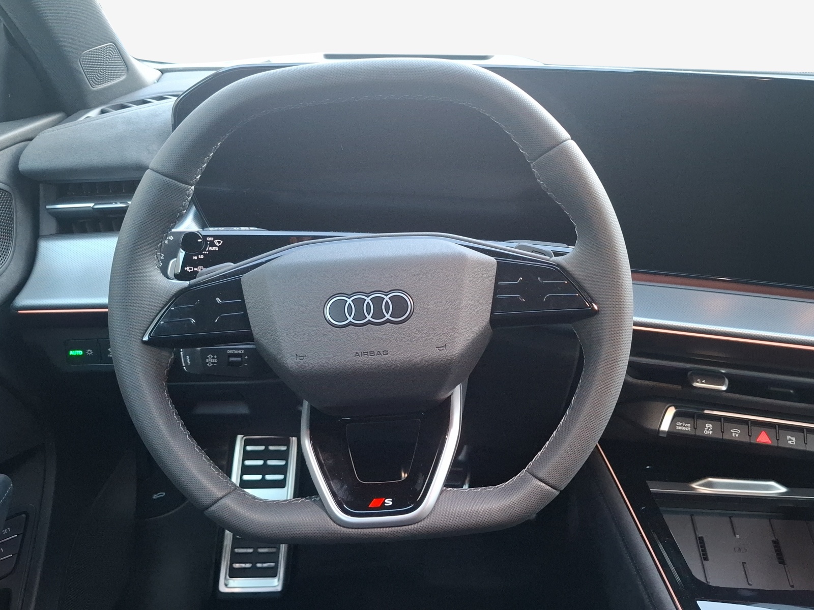 AUDI Q3 Sportback e-hybrid 200 kW S tronig-image-9
