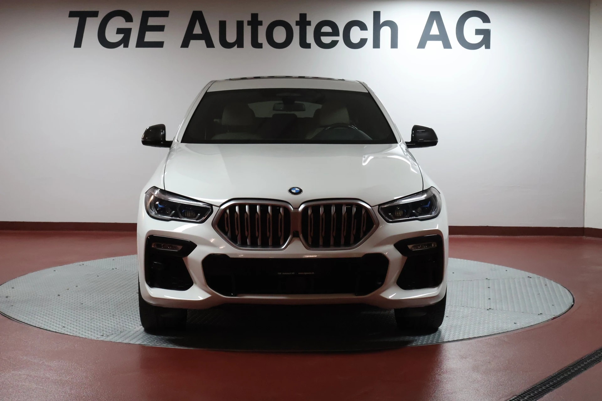BMW X6 xDrive 30d Steptronic M Sport-showroom-element-2