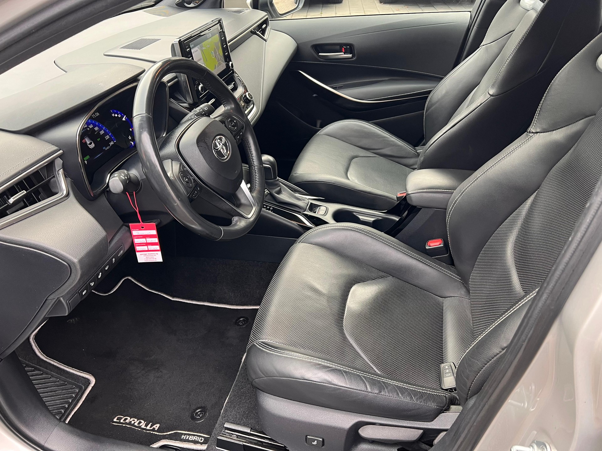 TOYOTA Corolla Touring Sports 2.0 HSD Premium-image-8