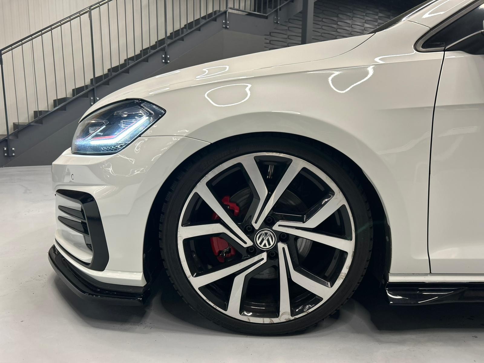 VW Golf 2.0 TSI GTI Performance DSG-image-8