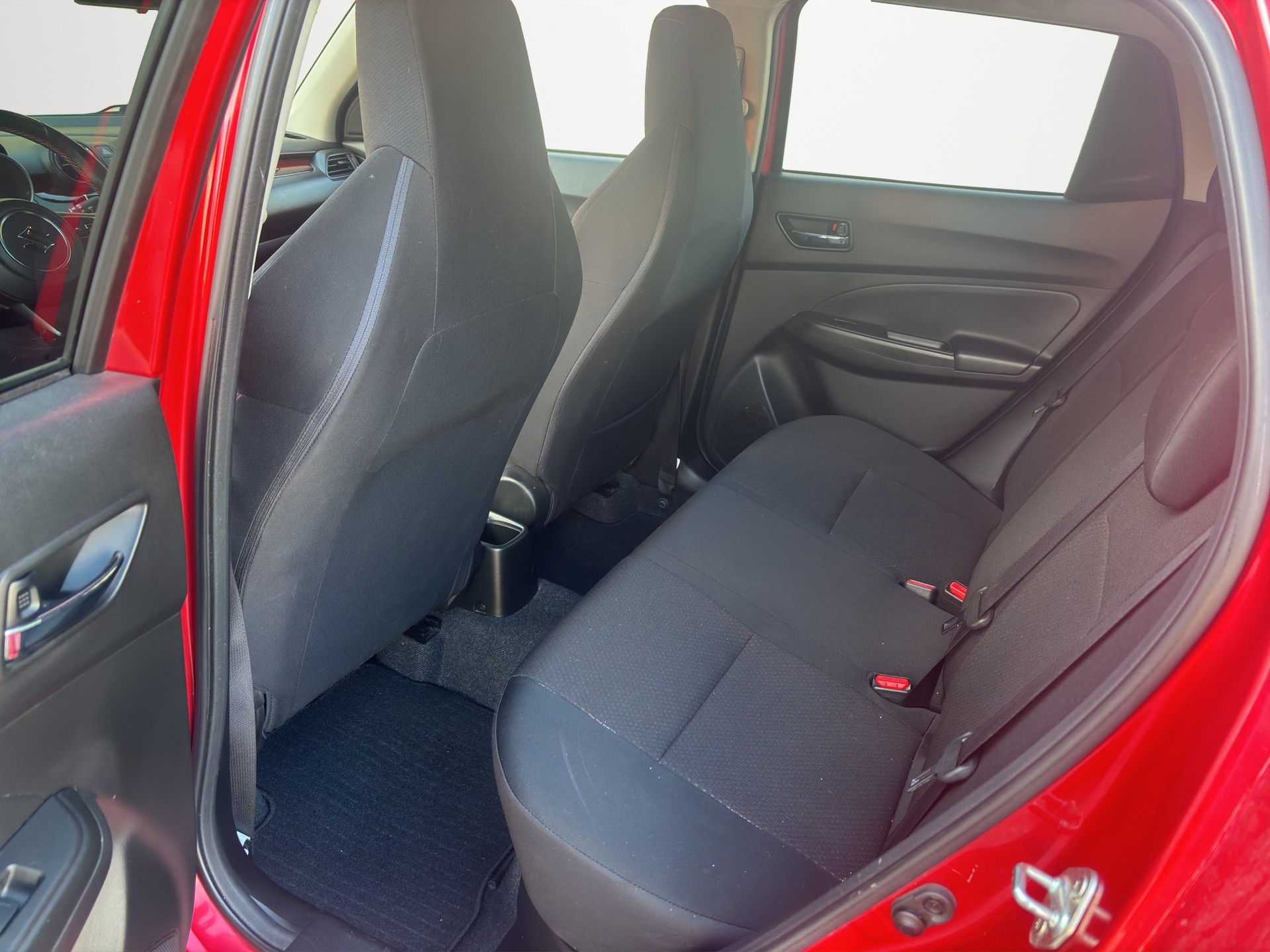 SUZUKI Swift Sport 1.4i 16V Compact Top Hybrid-image-10
