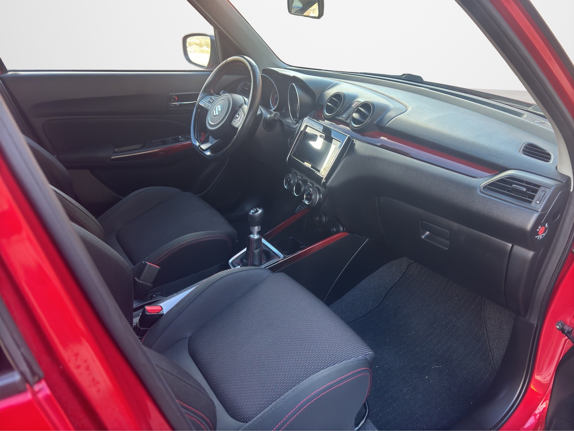 SUZUKI Swift Sport 1.4i 16V Compact Top Hybrid-image-13