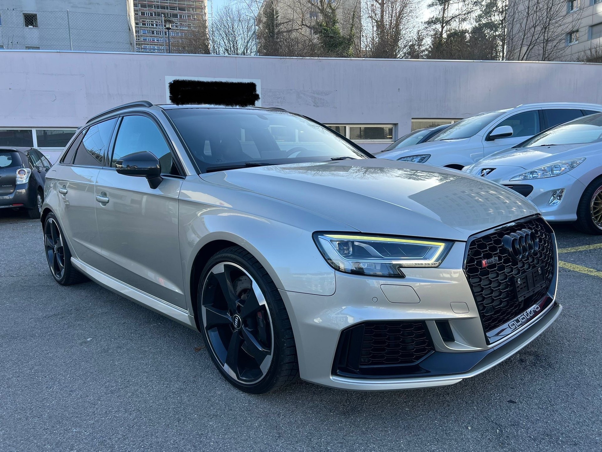 AUDI RS3 Sportback 2.5 TSI quattro S-tronic-image-2