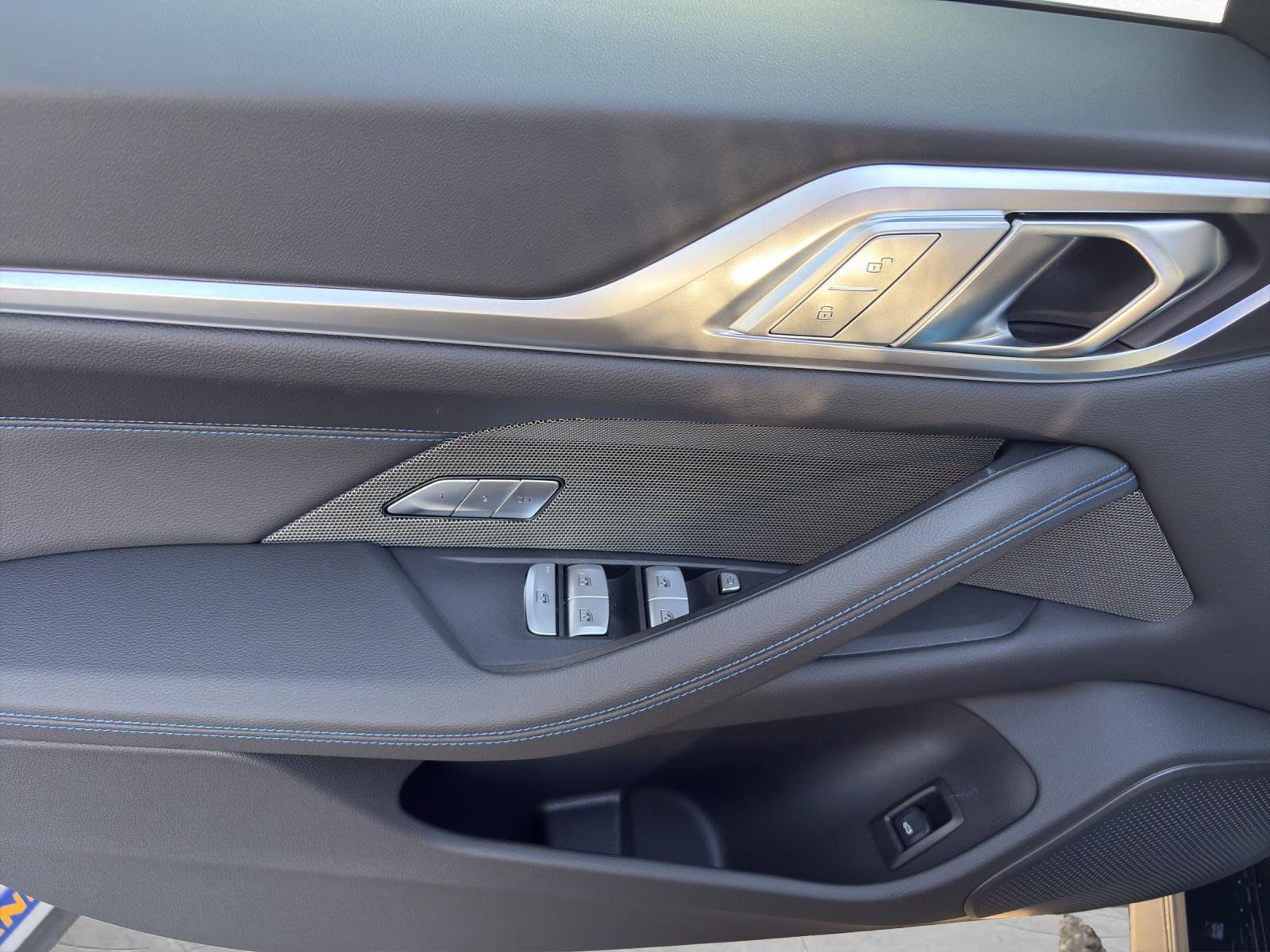 BMW i4 M60-image-16