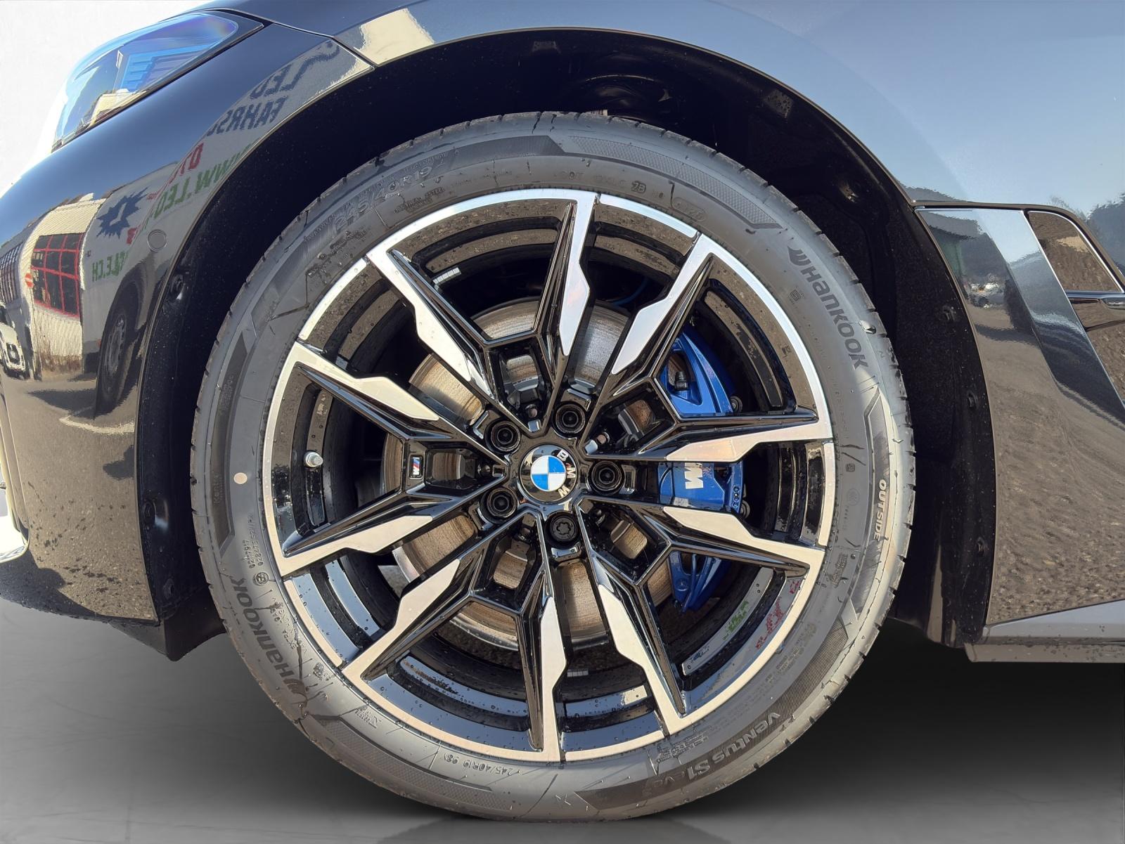 BMW i4 M60-image-8