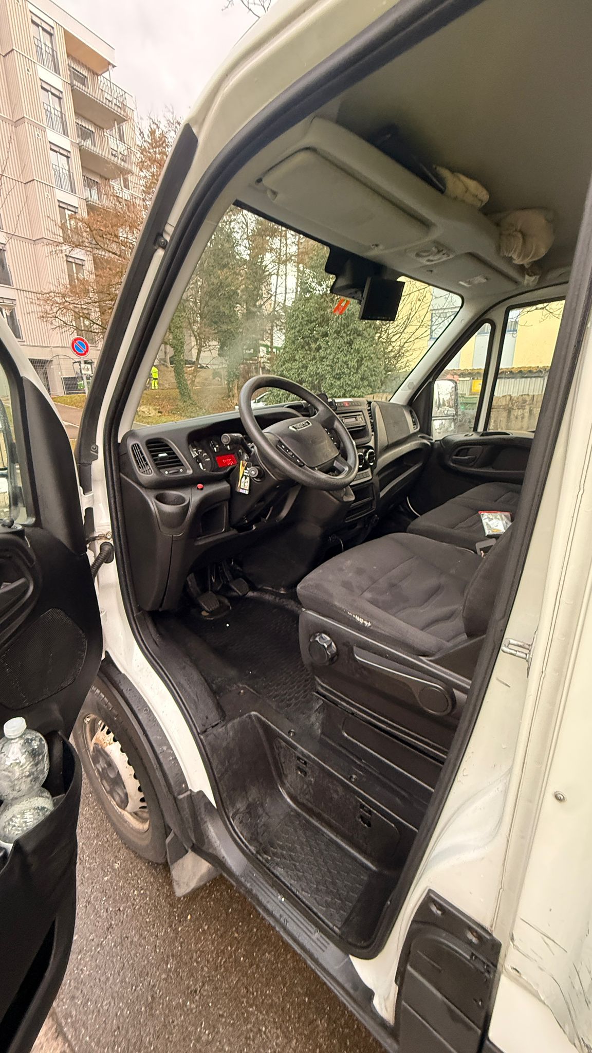 IVECO 35 S 17-image-1