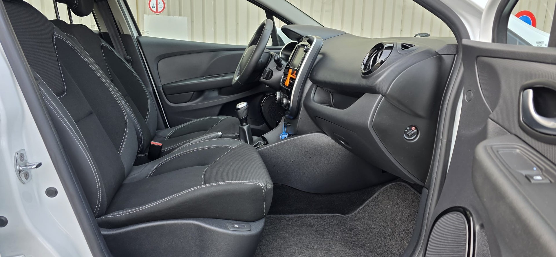 RENAULT Clio Grandtour 1.5 dCi Business Line-image-8