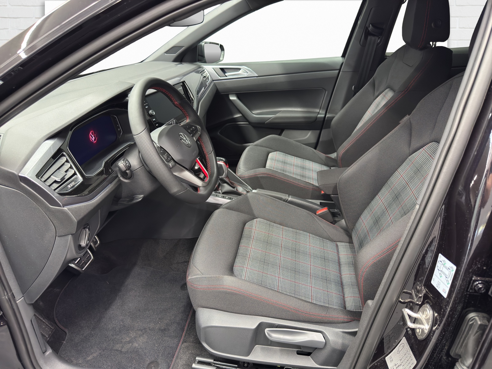 VW Polo 2.0 TSI GTI DSG-image-6