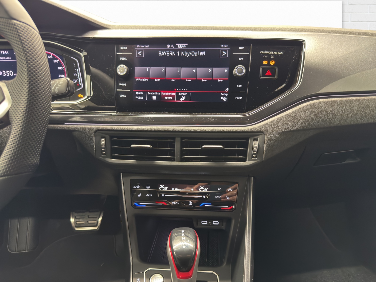 VW Polo 2.0 TSI GTI DSG-image-8