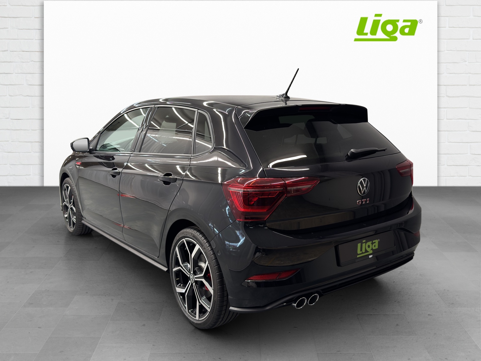 VW Polo 2.0 TSI GTI DSG-image-3