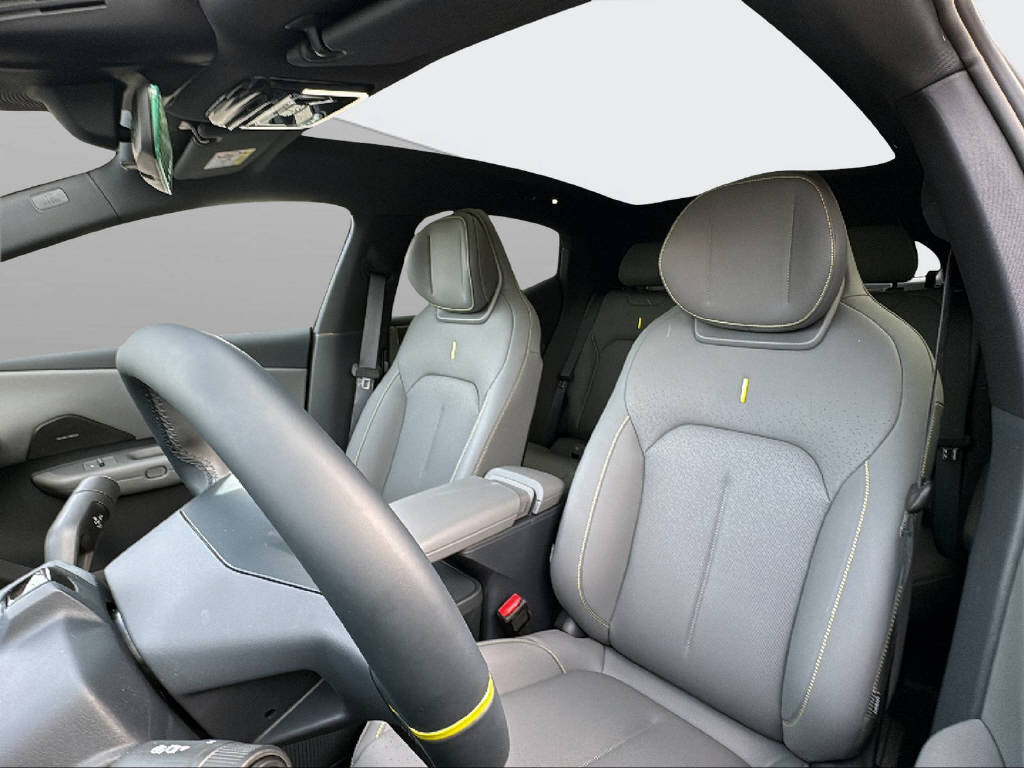 LYNK & CO 02-image-6