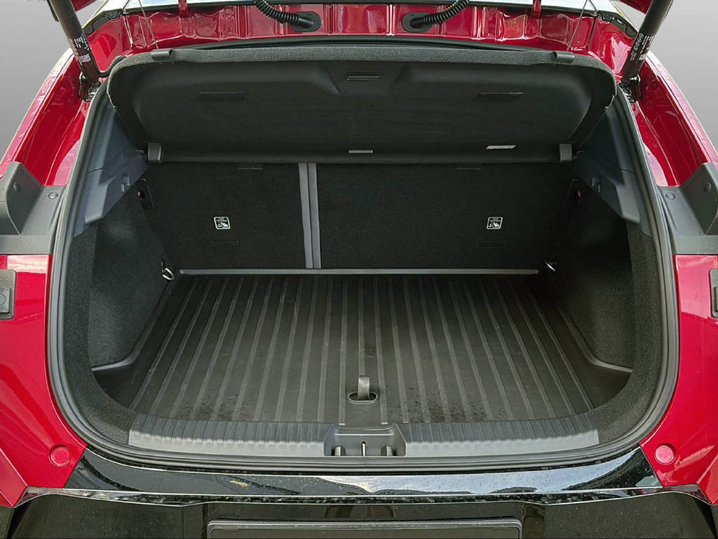 LYNK & CO 02-image-24