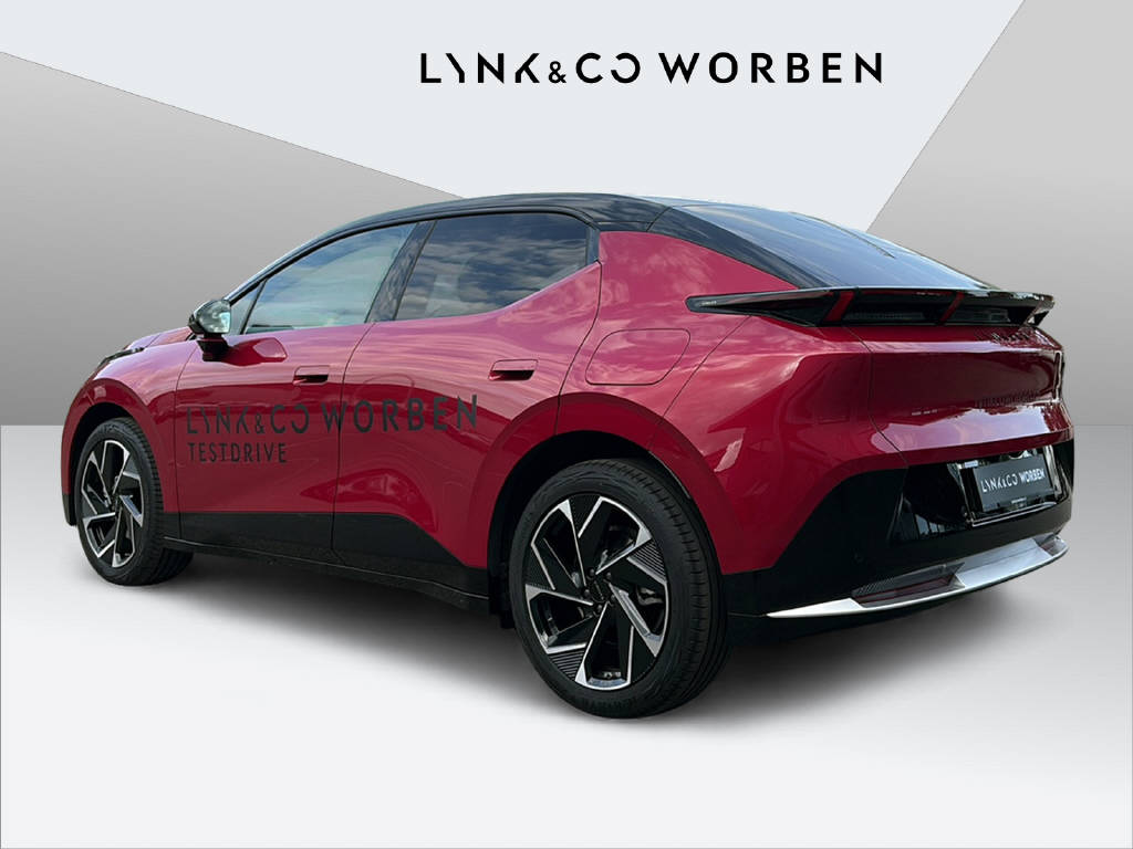 LYNK & CO 02-showroom-element-1