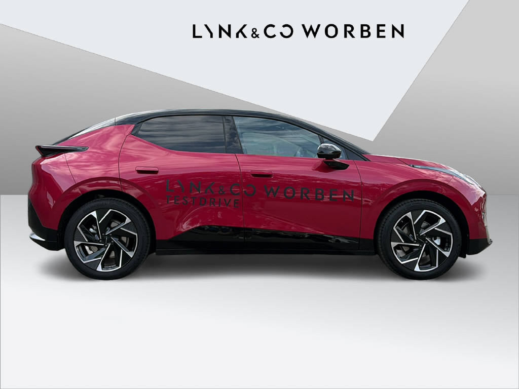LYNK & CO 02-showroom-element-3
