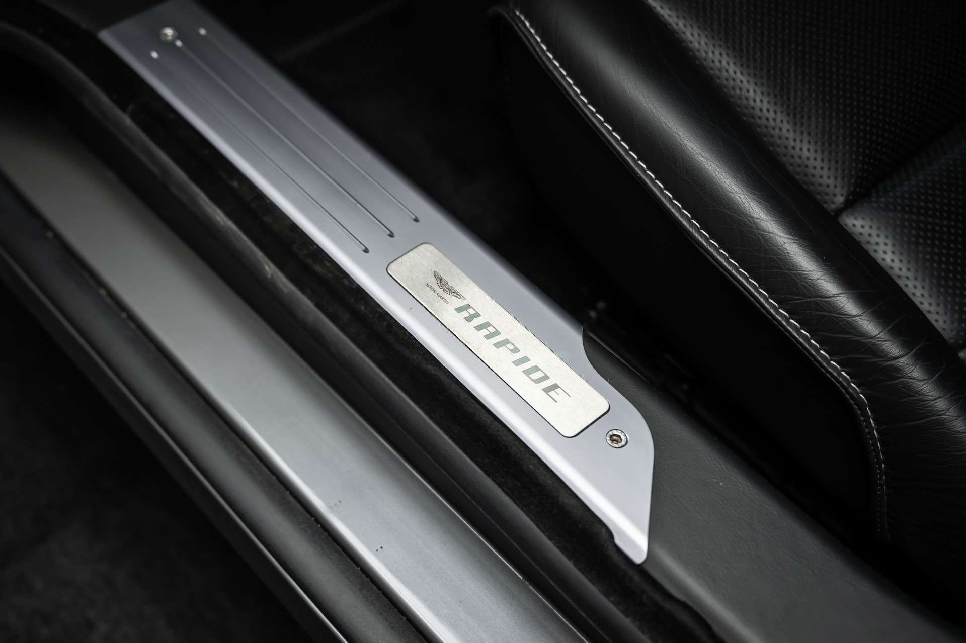 ASTON MARTIN * Rapide 5.9 V12 * ZU EINEM UNSCHLAGBAREN PREIS * LEASING AB 376.- *-image-19