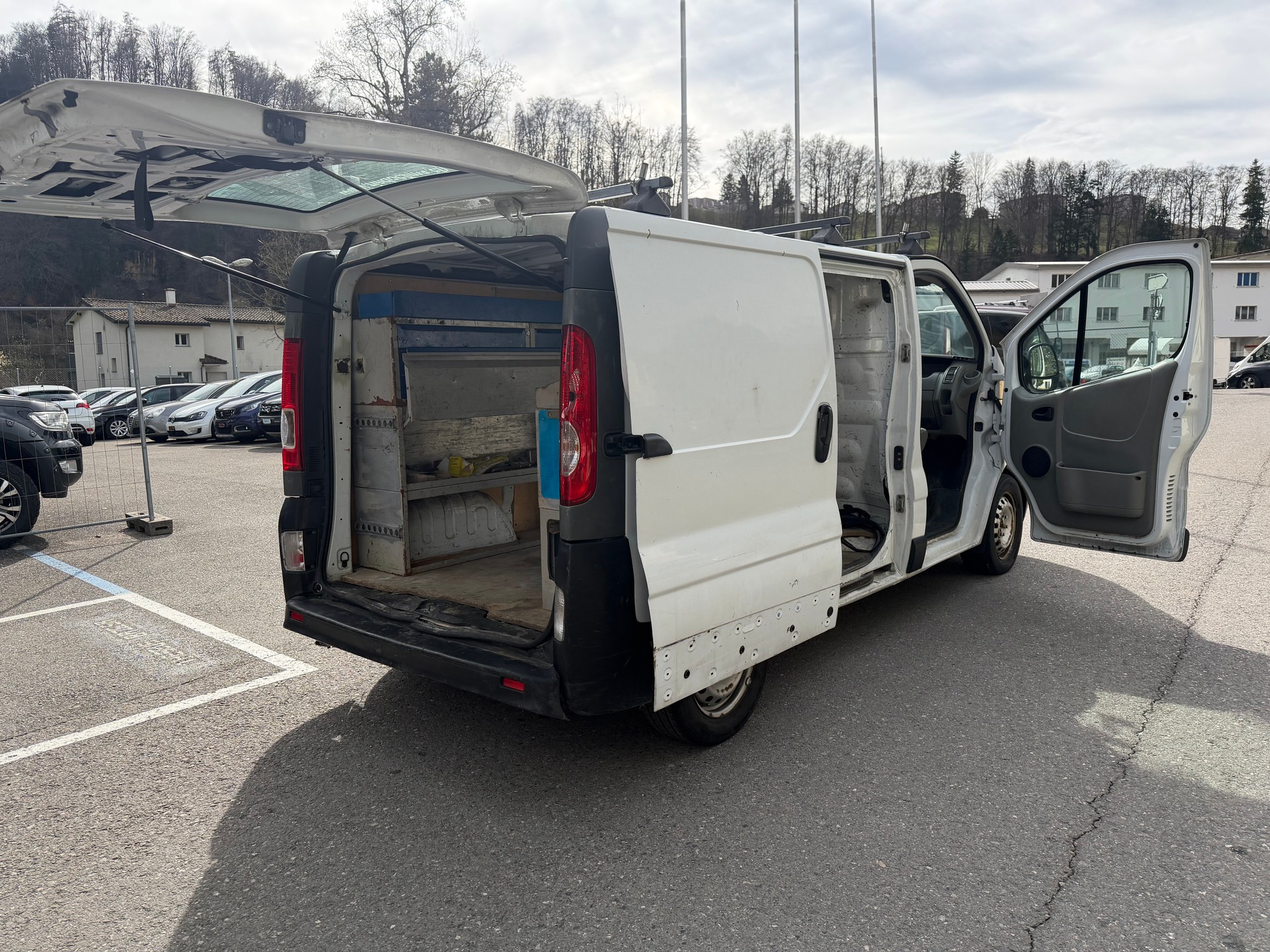 OPEL Vivaro 2.0 CDTI 2.9t L1H1-image-17