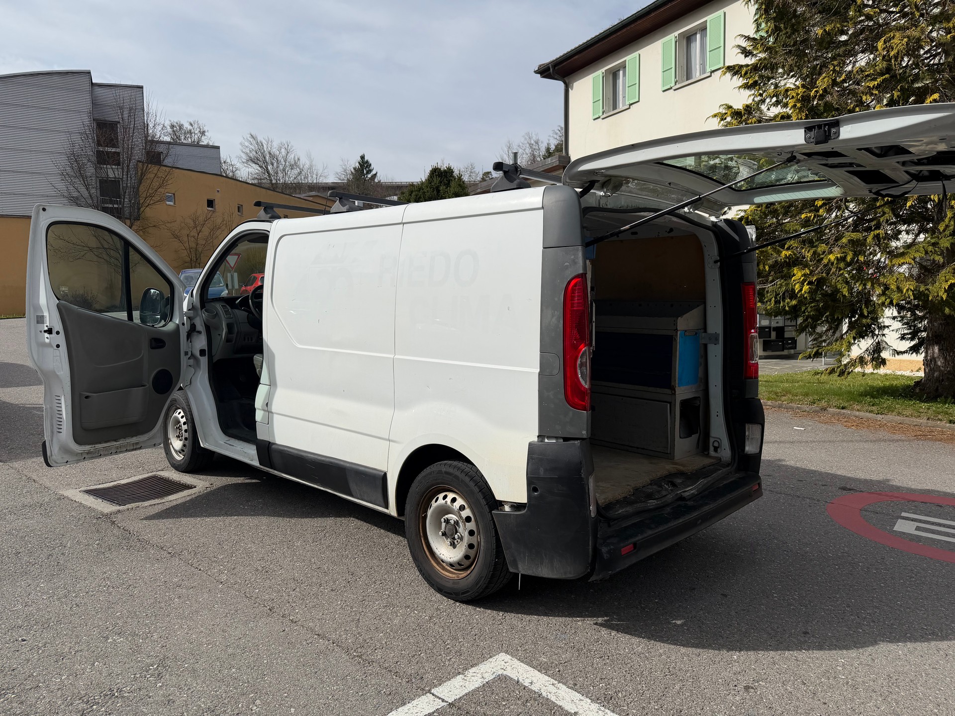 OPEL Vivaro 2.0 CDTI 2.9t L1H1-image-15