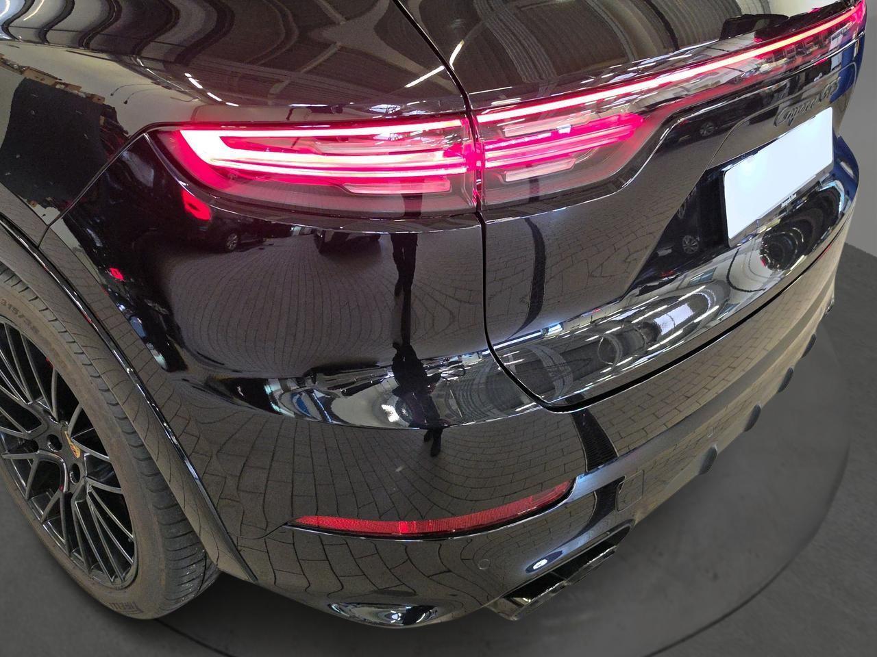 PORSCHE Cayenne 4.0 V8 GTS-image-8