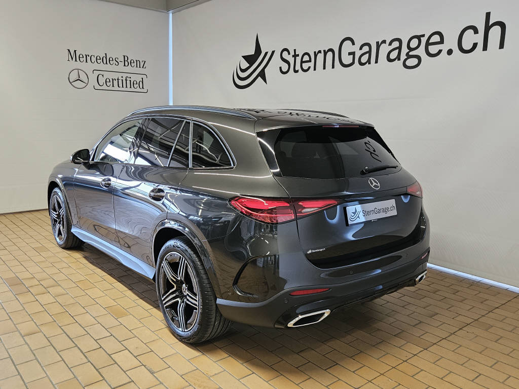 MERCEDES-BENZ GLC 220 d 4Matic AMG Line-image-2