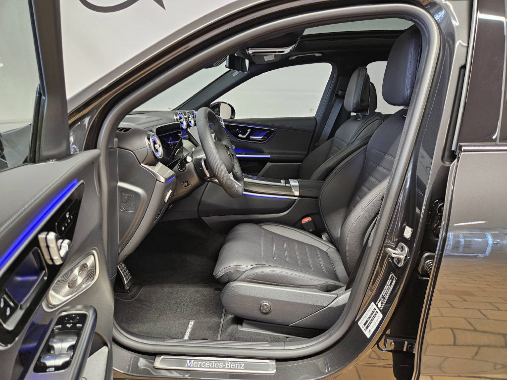 MERCEDES-BENZ GLC 220 d 4Matic AMG Line-image-6