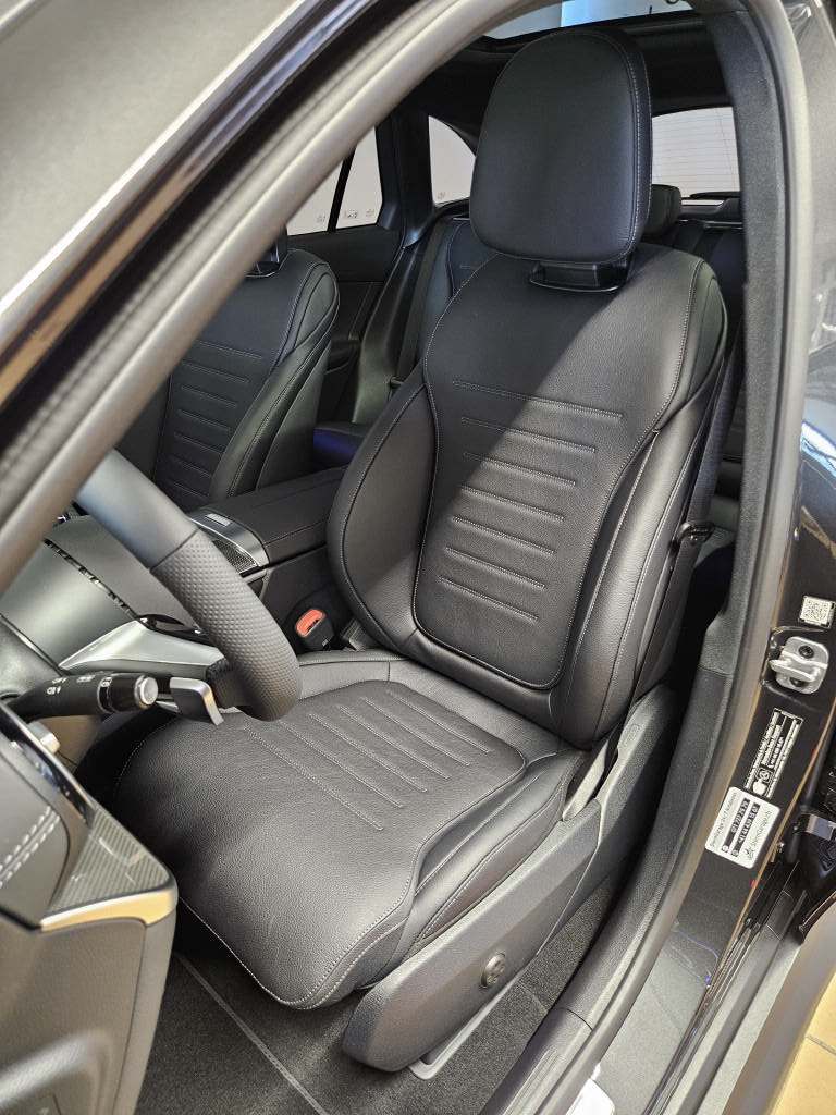 MERCEDES-BENZ GLC 220 d 4Matic AMG Line-image-5