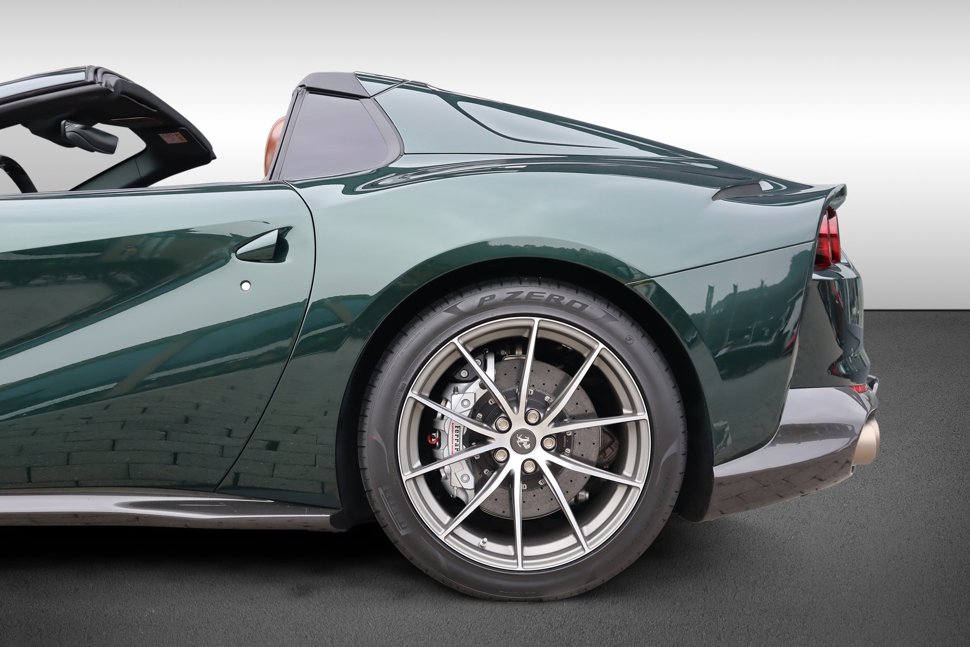 FERRARI 812 GTS Tailor Made-image-9