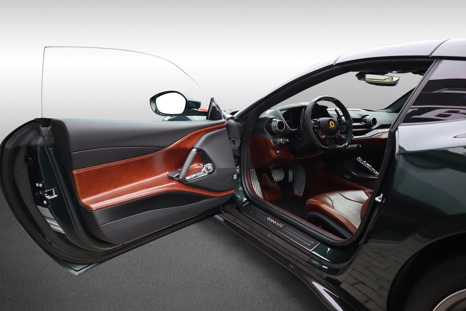 FERRARI 812 GTS Tailor Made-image-10